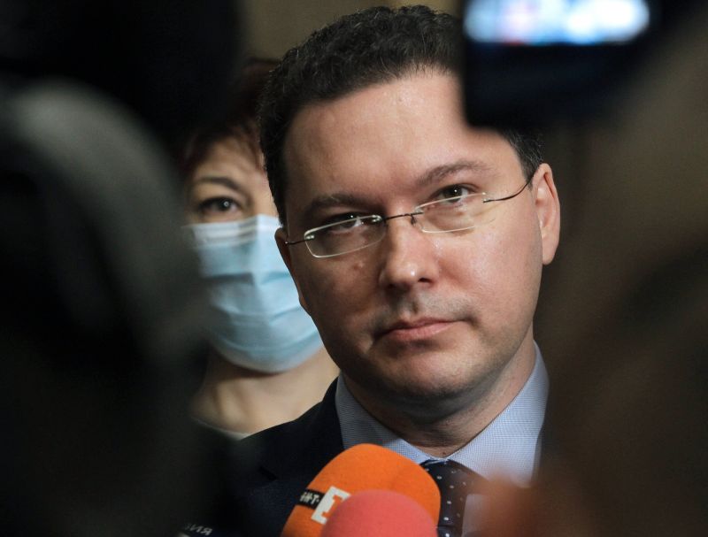 Даниел Митов