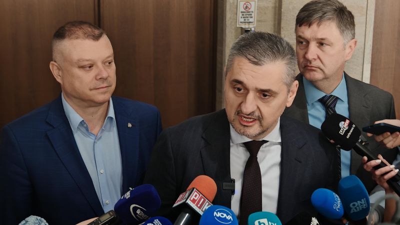 Кирил Добрев