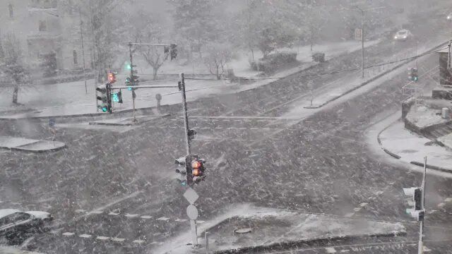 Като през зимата.