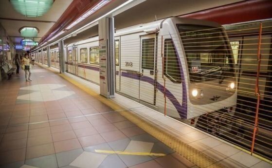 Метрото в София ще се движи до 1,30 часа