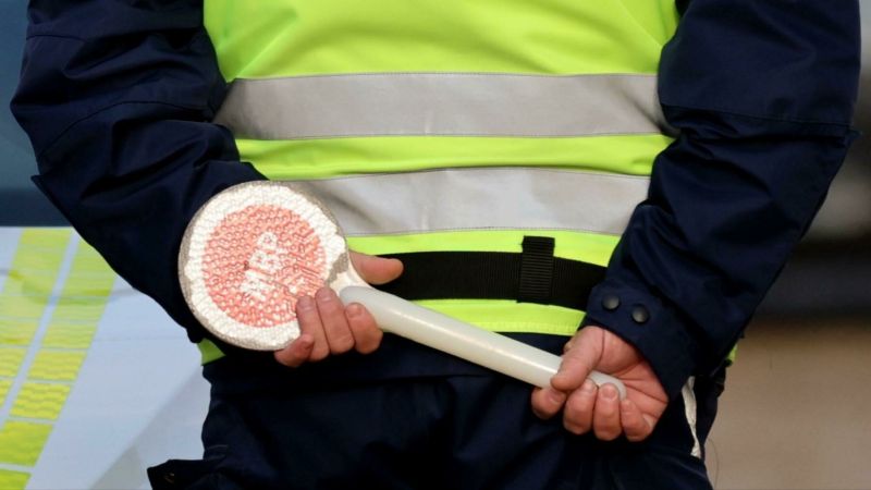 Почти 1000 екипа на полицията по пътищата в почивните дни