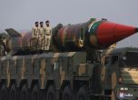 БТА - Пакистанска ракета "Шахин-3" (Shaheen-III), способна да носи ядрени бойни глави, е представена военен парад по случай Националния празник на Пакистан в Исламабад на 23 март 2022 г.