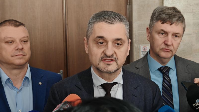 Кирил Добрев