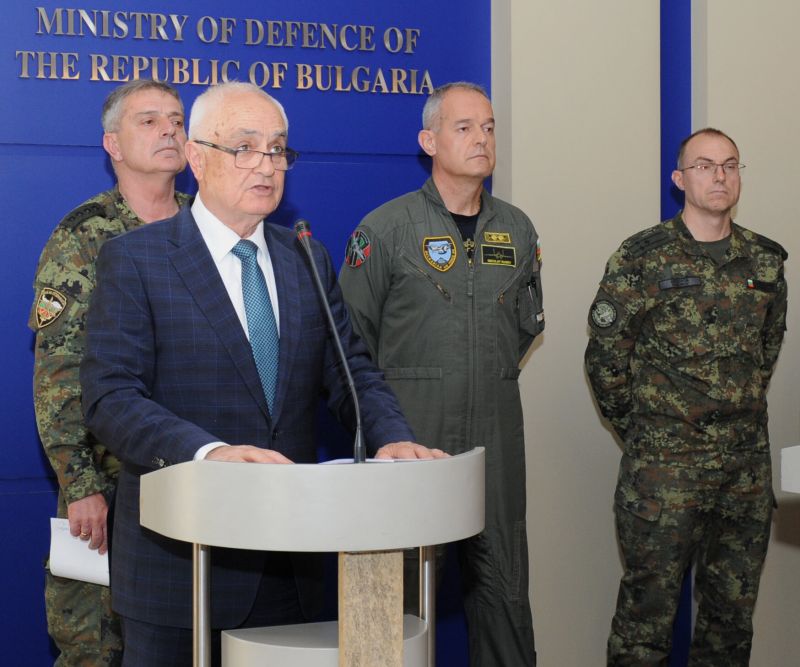 Брифинг в МО