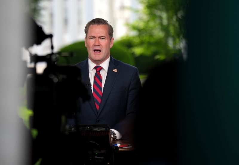 Съветникът в Белия дом по въпросите на националната сигурност Майк Уолц 