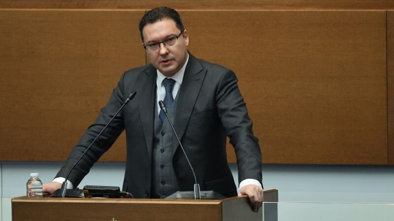 Даниел Митов