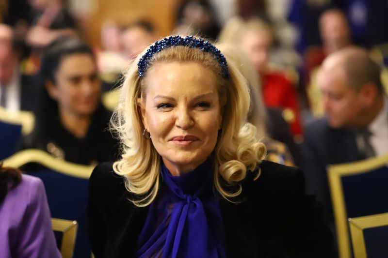 Стефка Костадинова