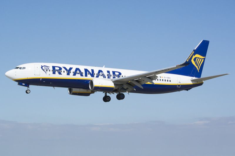 Ryanair Boeing 737-8AS