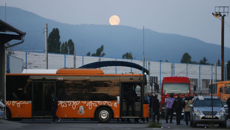 Автобусен гараж Земляне