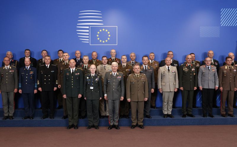 Участниците в днешното заседание на началниците на отбраната на страните от ЕС в Брюксел / Снимка: ЕС