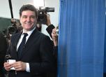 Никушор Дан гласува днес