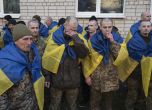 Група украински военнослужещи, освободени след размяна на военнопленници с Русия, 19 март 2025 година.
