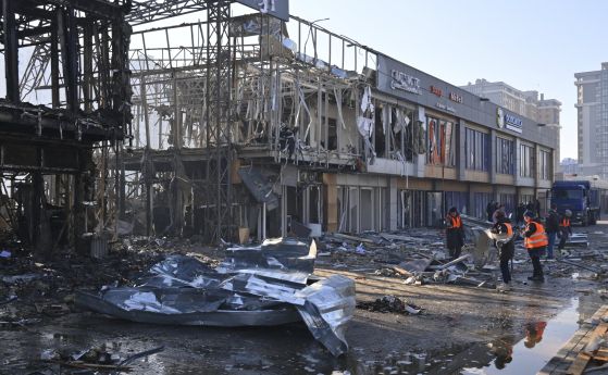 Град Одеса и областта са атакувани с дронове, в града отекнаха взривове