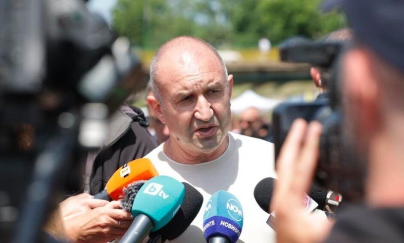 Румен Радев