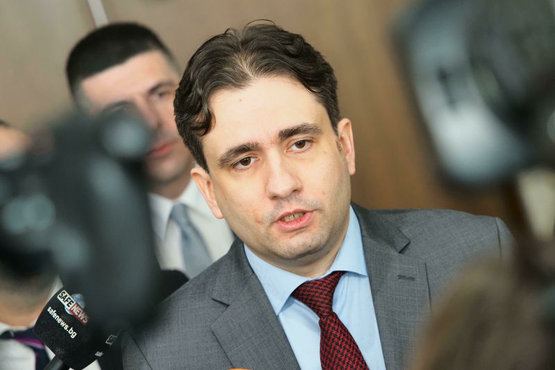 Божидар Божанов, ДБ