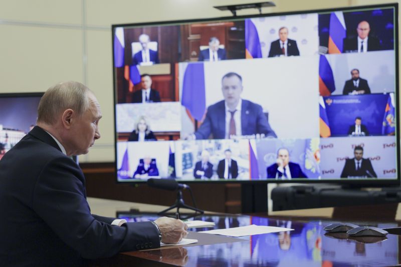 Разговор по телевизора.