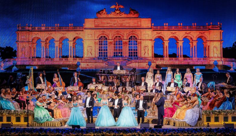 Андре Рийо на сцената