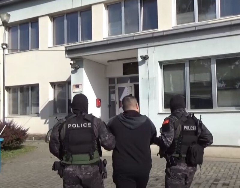 Шестима души бяха ранени при стрелба в центъра на Подгорица