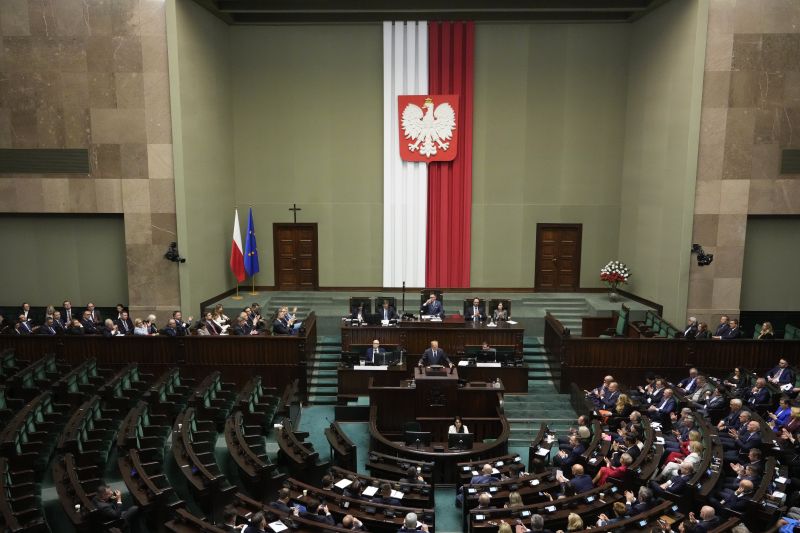 Полският премиер Доналд Туск в парламента във Варшава, Полша, 11 юни 2025 г. 