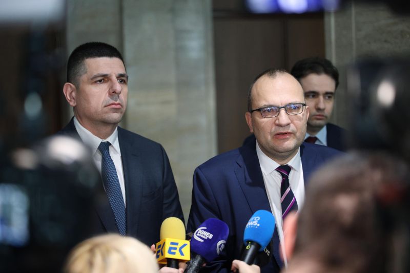 Ивайло Мирчев и Мартин Димитров от ДБ