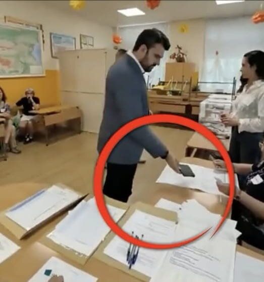 Георг гласува