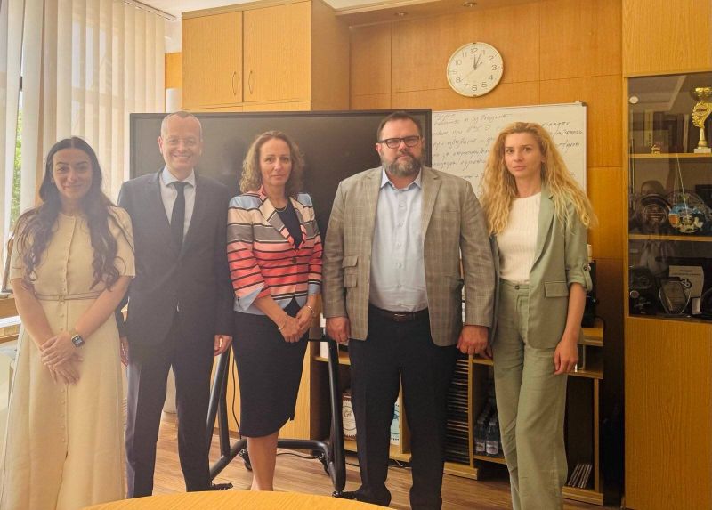 участниците в срещата