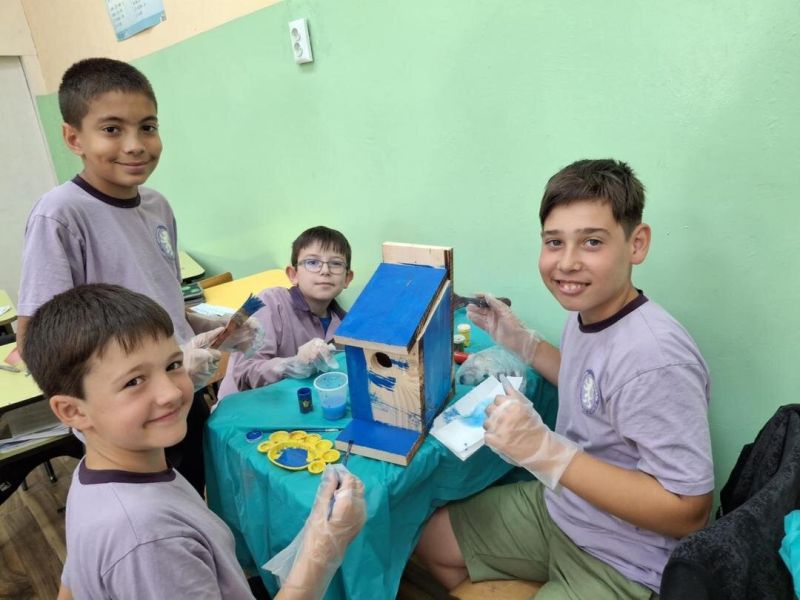 Над 90 къщички за птици бяха създадени от 287 ученици в Русе като част от проекта „Малки еко герои“ на Сдружение „Ателие за креативни идеи“