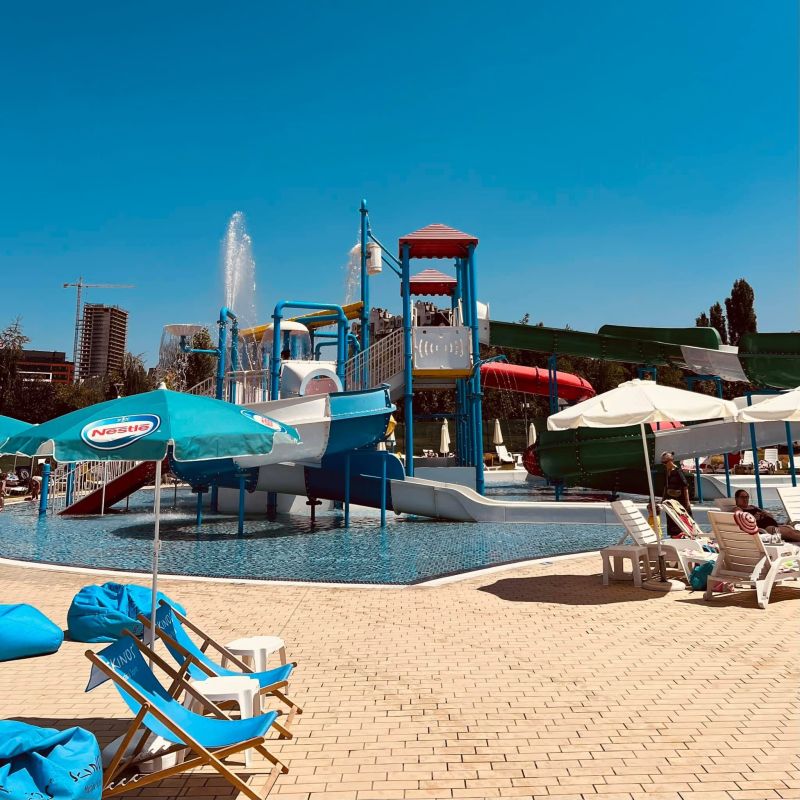 Аквапарк Възраждане