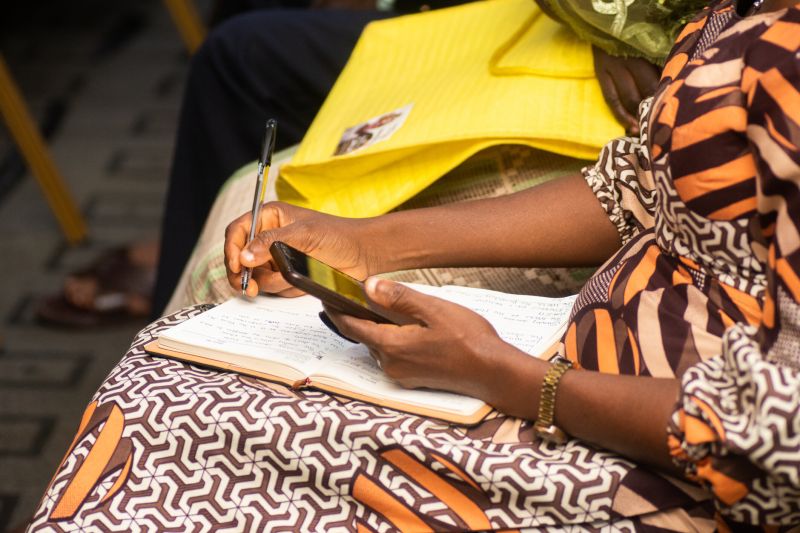 Няма изпит, ако си без сутиен: Безумно правило в нигерийски университет