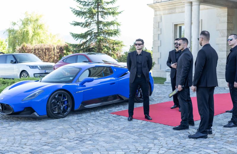 Кадър от сезон 6 на Под прикритие