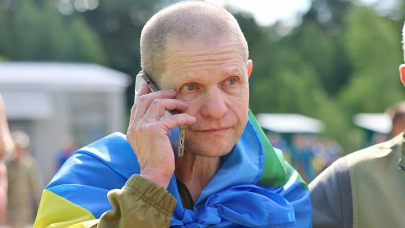 Освободен украински военнопленник