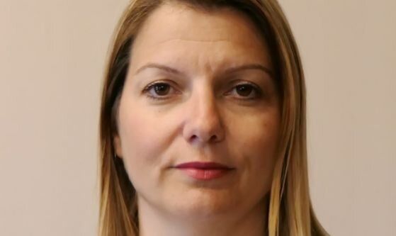 Елена Фичерова