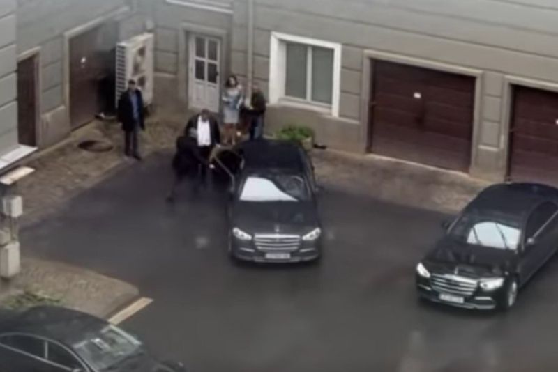 НСО охранява Делян Пеевски