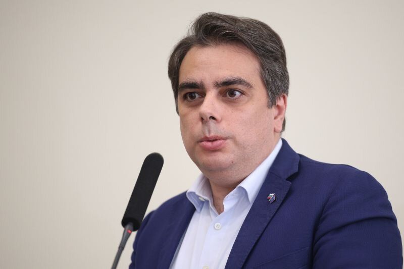 Председателят на ПП Асен Василев