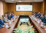 Работна среща на Даниел Митов с временно изпълняващия длъжността посланик на Съединените щати в България Мартин Макдауъл и търговския аташе Хана Каменецки в МВР