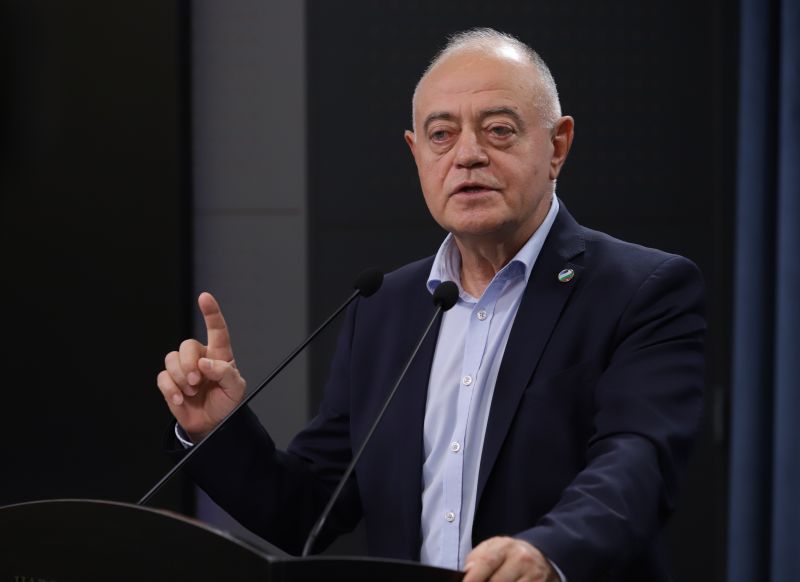 Лидерът на ДСБ Атанас Атанасов