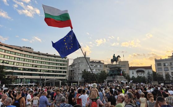 V Sofiji tisoči zahtevali odstop namestnika glavnega tožilca Borisava Sarafova
