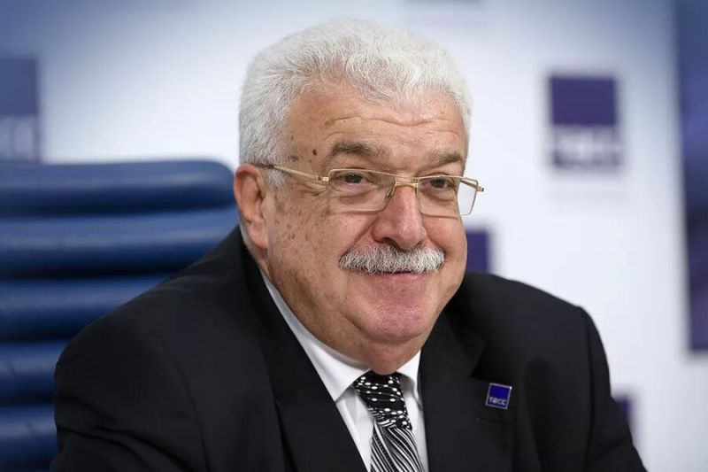 Михаил Гусман