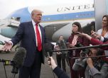 Американският президент Доналд Тръмп говори пред представители на медиите на шотландското летище Престуик днес. Снимка: Пи Ей Мидия чрез АП/Jacquelyn Martin