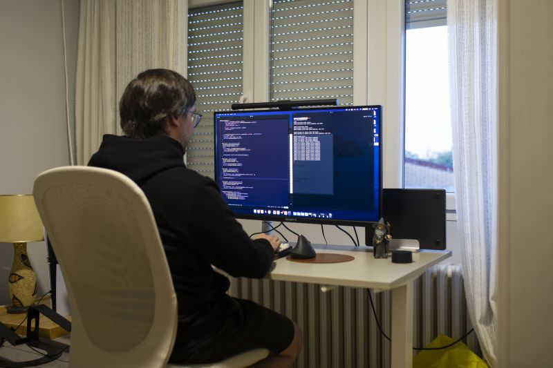 Работа от къщи