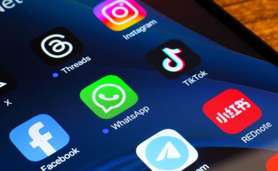 Rusija omejuje dostop do Telegrama in WhatsAppa zaradi večje suverenosti