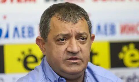 Иван Иванов