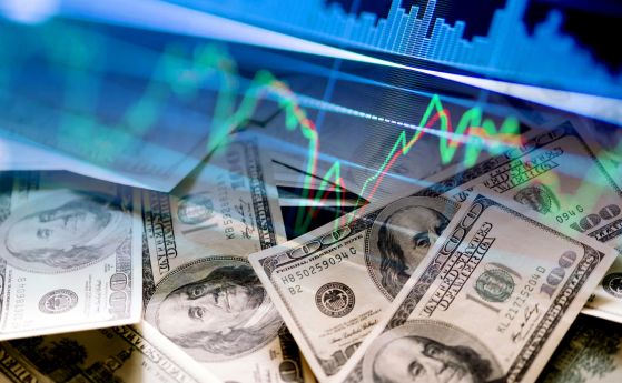 Тръмп отстрани управителя на Федералния резерв Лиса Кук