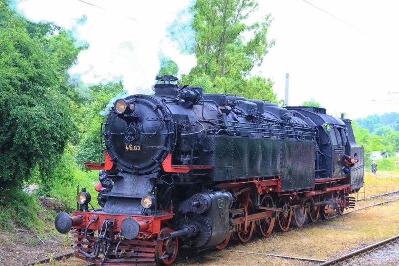 Парният локомотив Баба Меца