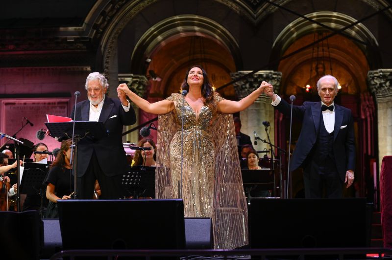 Гала в София