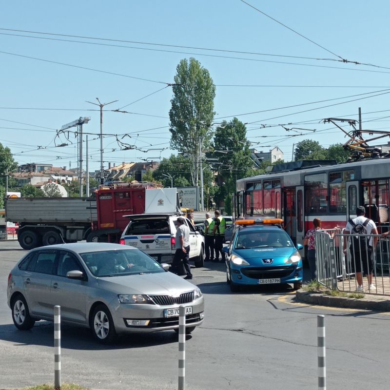 Още един трамвай номер 22 дерайлира в София - този път до гара ''Подуяне''