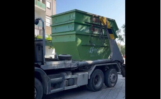 Контейнери за строителни отпадъци