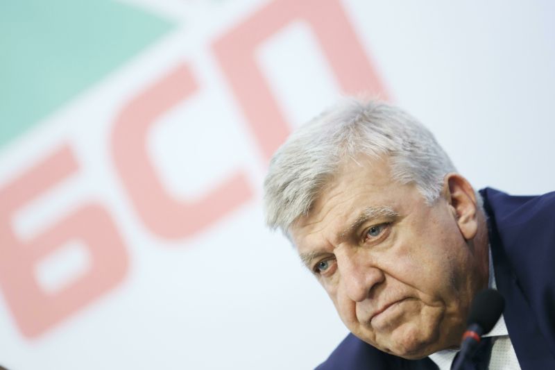 Манол Генов