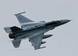 Самолет F-16