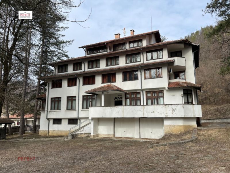 Ще изтегли ли Община Габрово нов заем от 700 000 лв за още един хотел на Етър-а?